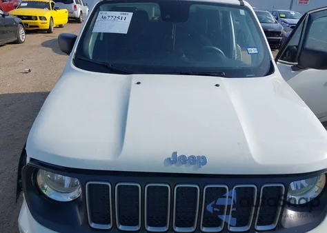 2022 Jeep Renegade Latitude 4X4 из США, поврежденный, VIN ZACNJDB14NPN79668